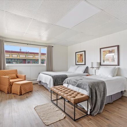 More Photos Of 23688 Forest Rd, Deerwood Hotel For Sale