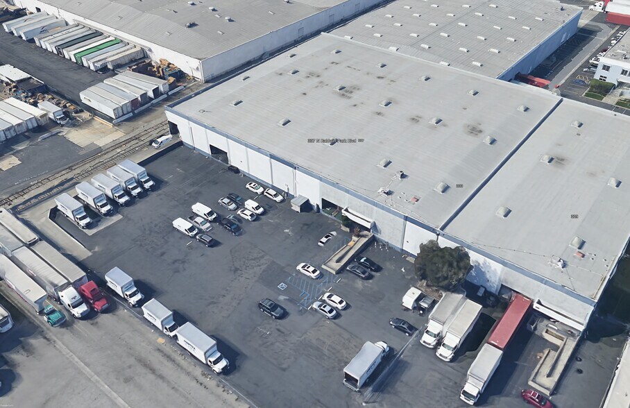 More Photos Of 325-337 N Baldwin Park Blvd, City of Industry Warehouse For Lease