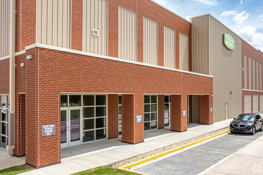 More Photos Of 6750 Franklin Ave, New Orleans Self Storage For Lease