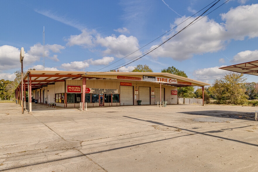 More Photos Of 1137 US-80 Hwy, Monroe Distribution For Sale