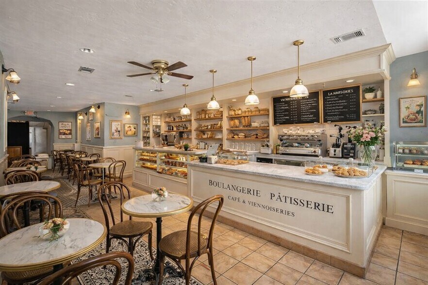 More Photos Of 2512 E Carson St, Pittsburgh Bar For Sale