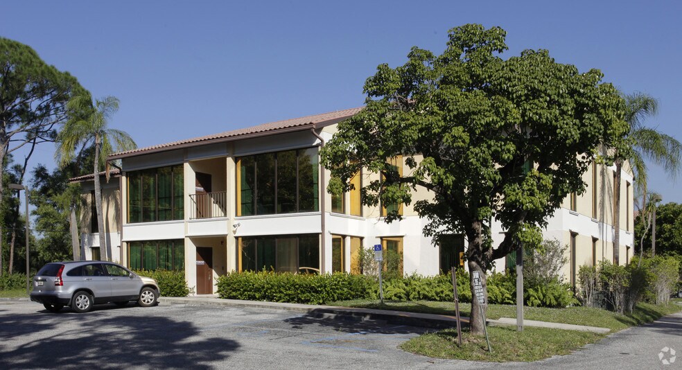 More Photos Of 4000 S 57th Ave, Lake Worth Unknown For Lease