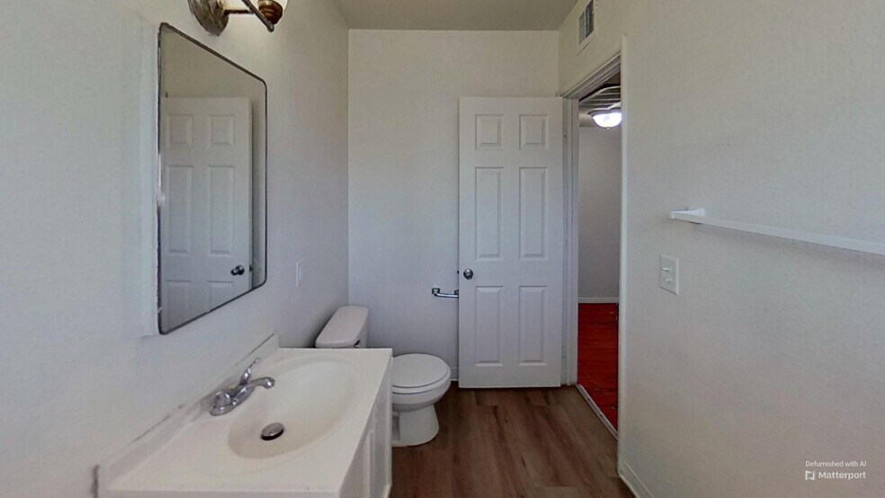 More Photos Of 833 Bruce St, Las Vegas Apartments For Sale