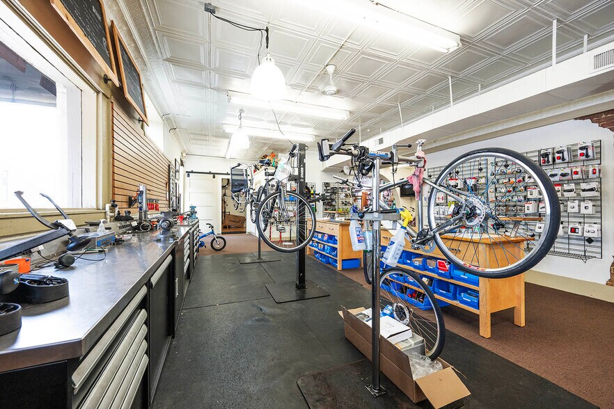 More Photos Of 126 W Main St, Plainfield Storefront For Sale