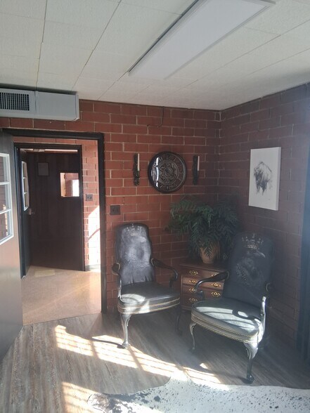 More Photos Of 4453 Broadway, Macon-Bibb Distribution For Lease