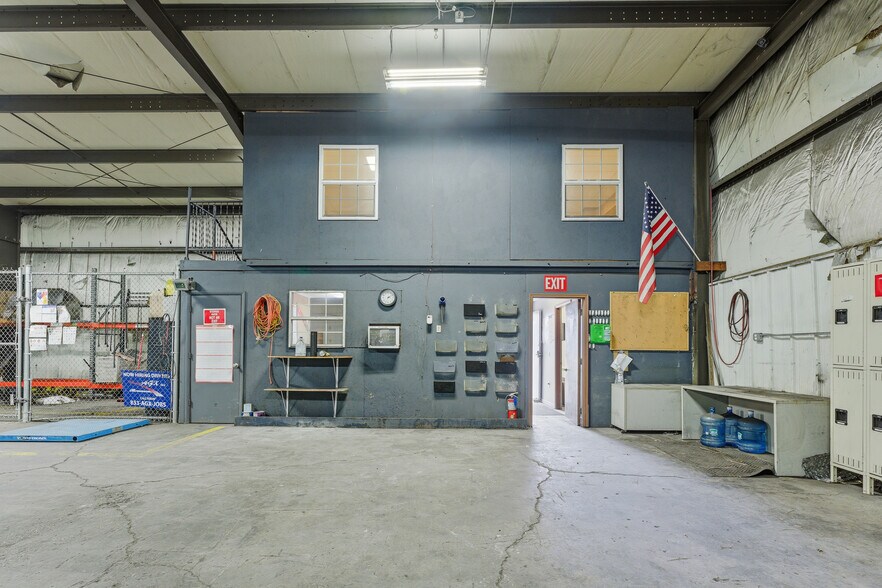 More Photos Of 1603 Grafton Rd, Morgantown Industrial For Lease