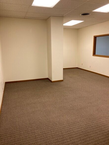 More Photos Of 122 E Sioux Ave, Pierre Office For Lease