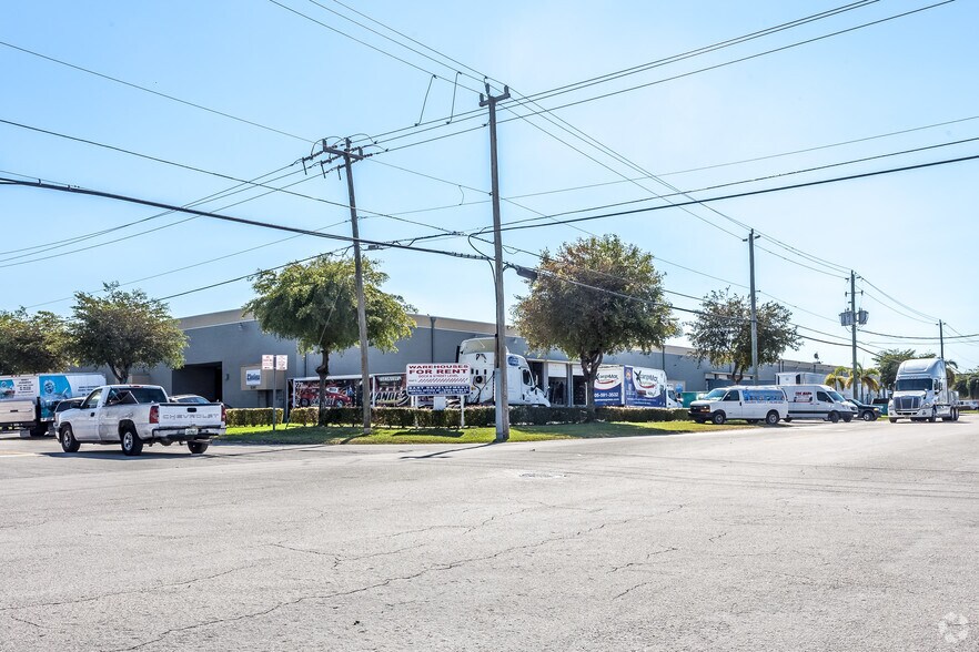 More Photos Of 6709 NW 84th Ave, Doral Light Distribution For Lease
