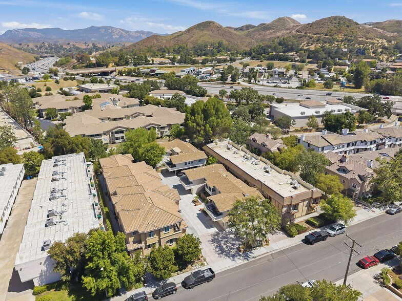 More Photos Of 5302-5304 Colodny Dr, Agoura Hills Apartments For Sale