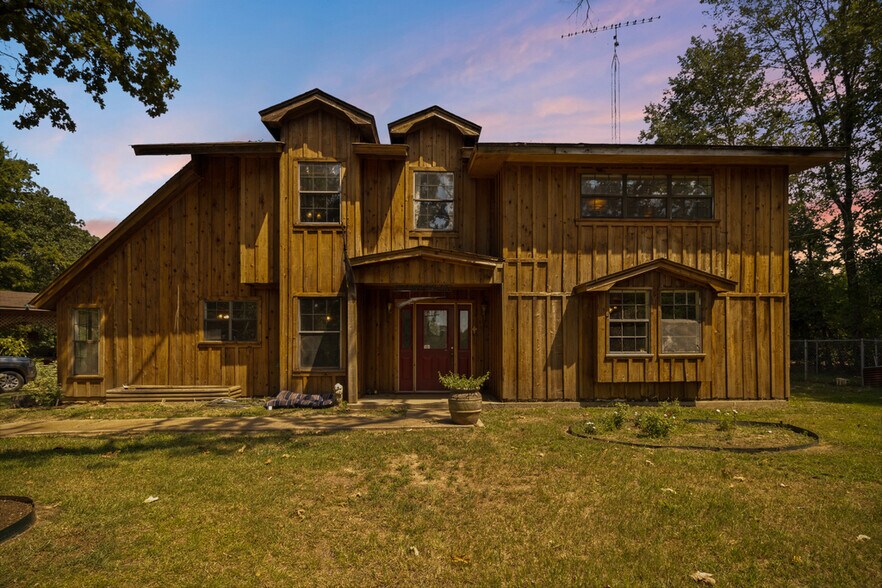 More Photos Of 750 N US Highway 287, Palestine Multifamily For Sale