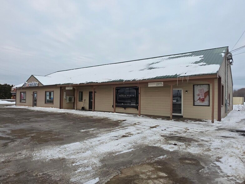 More Photos Of 300 North St, Houlton General Retail For Sale
