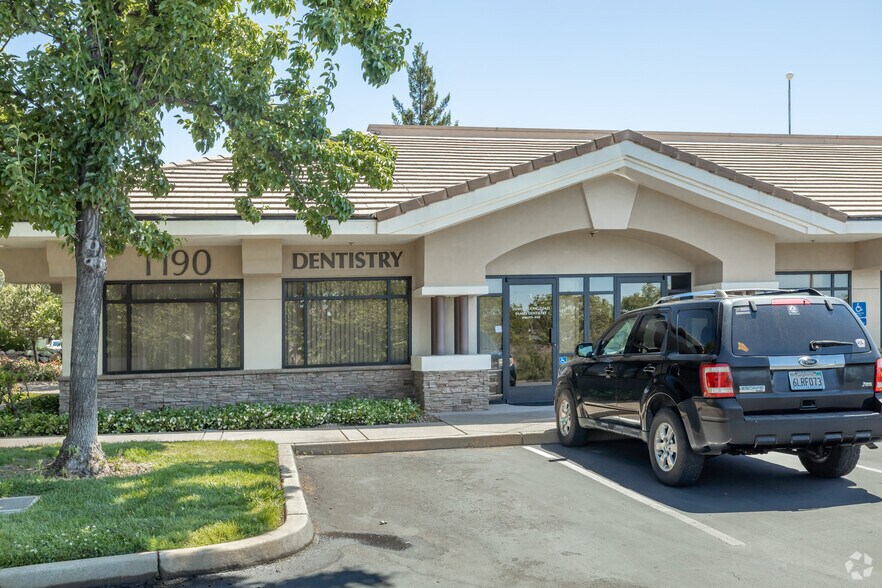 More Photos Of 1190 Suncast Ln, El Dorado Hills Medical For Lease