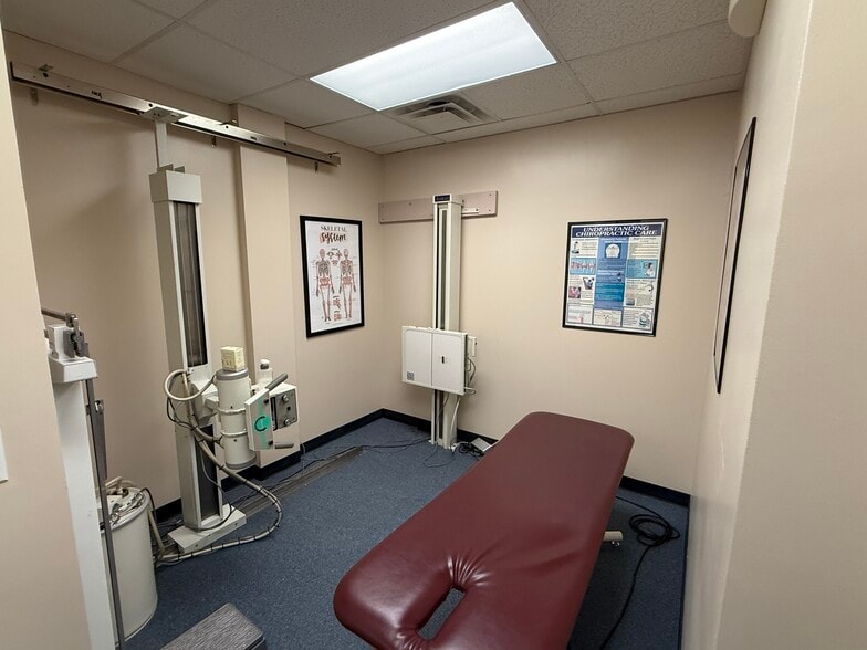 More Photos Of 13880 Braddock Rd, Centreville Medical For Sale