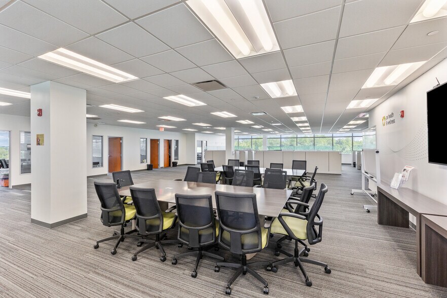 More Photos Of 1 Penn Center Blvd, Pittsburgh Unknown For Lease