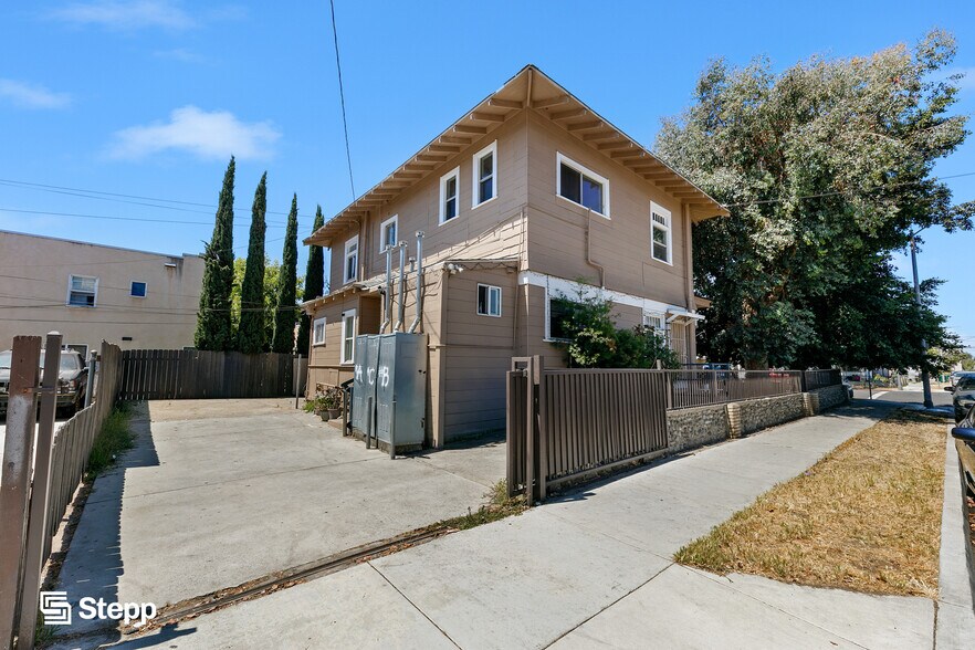 More Photos Of 1636 N Stanton Pl, Long Beach Apartments For Sale