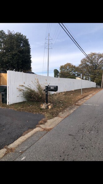 More Photos Of 340 Lockheed Ave SE, Marietta Healthcare For Sale
