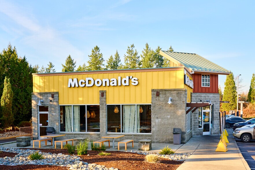 More Photos Of , Auburn General Retail For Sale