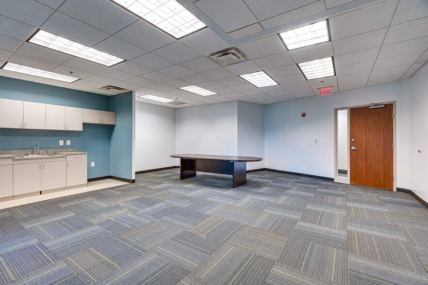 More Photos Of 1984 Isaac Newton Sq W, Reston Office For Lease