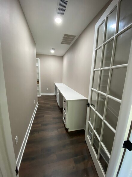 More Photos Of 144 Old Town Blvd N, Argyle Office For Lease