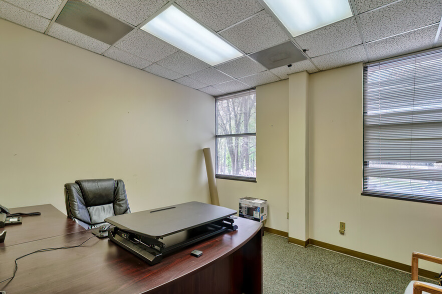 More Photos Of 13 Harbison Way, Columbia Medical For Sale