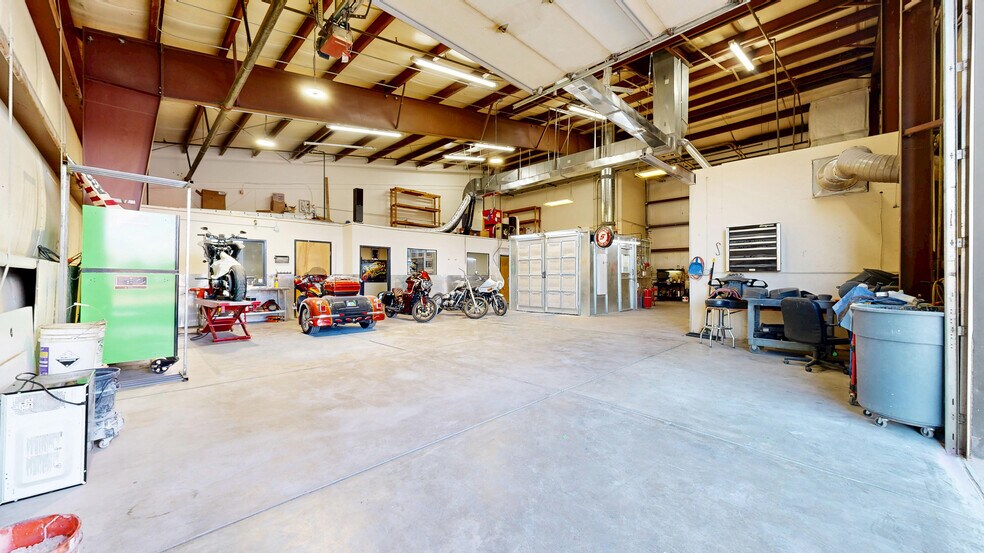 More Photos Of 8017 S 1st St, Wellington Warehouse For Sale