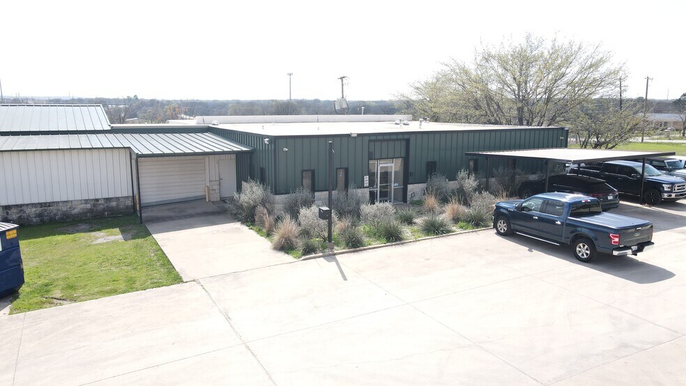 More Photos Of 4809 Century Dr, Forest Hill Warehouse For Sale
