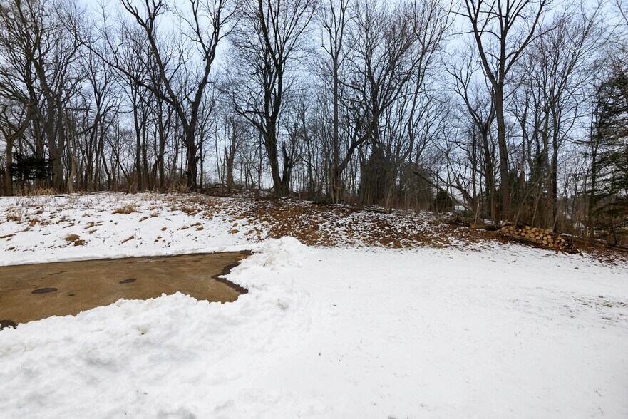 More Photos Of 166 Rosehill Ave, West Grove Multifamily For Sale