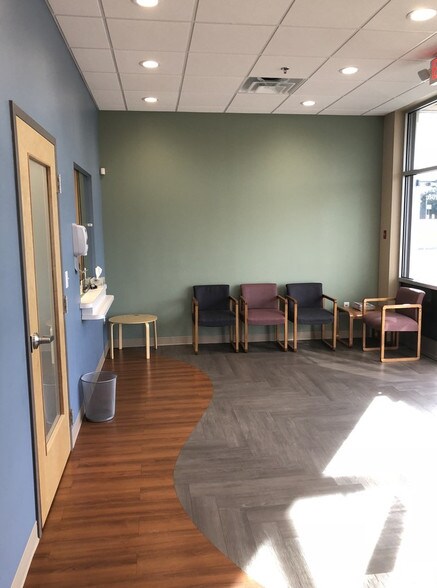 More Photos Of 1150 Omega Dr, Hagerstown Medical For Sale