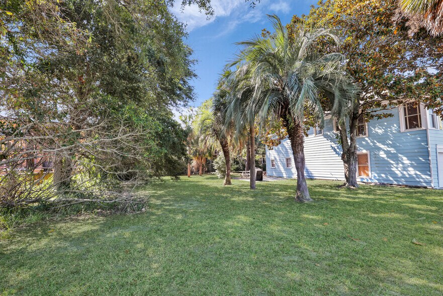 More Photos Of 15 15th St, Tybee Island Specialty For Sale