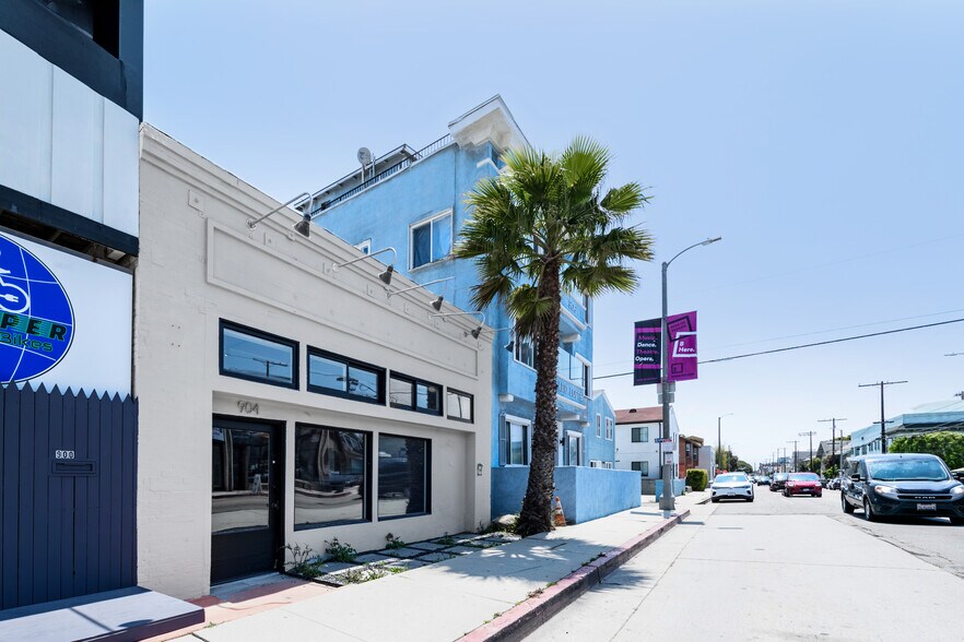 More Photos Of 900-904 Pacific Ave, Venice Loft Creative Space For Lease