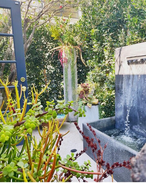 More Photos Of 1150 Yale St, Santa Monica Storefront Retail Office For Lease