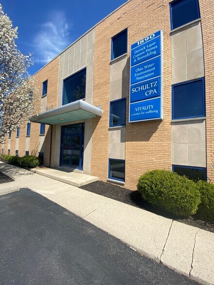 More Photos Of 1890 Northwest Blvd, Columbus Office For Lease