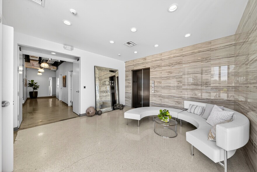 More Photos Of 7630 Biscayne Blvd, Miami Office For Lease