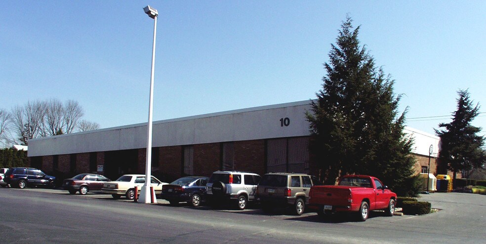 Primary Photo Of 4418 Pottsville Pike, Reading Office For Sale