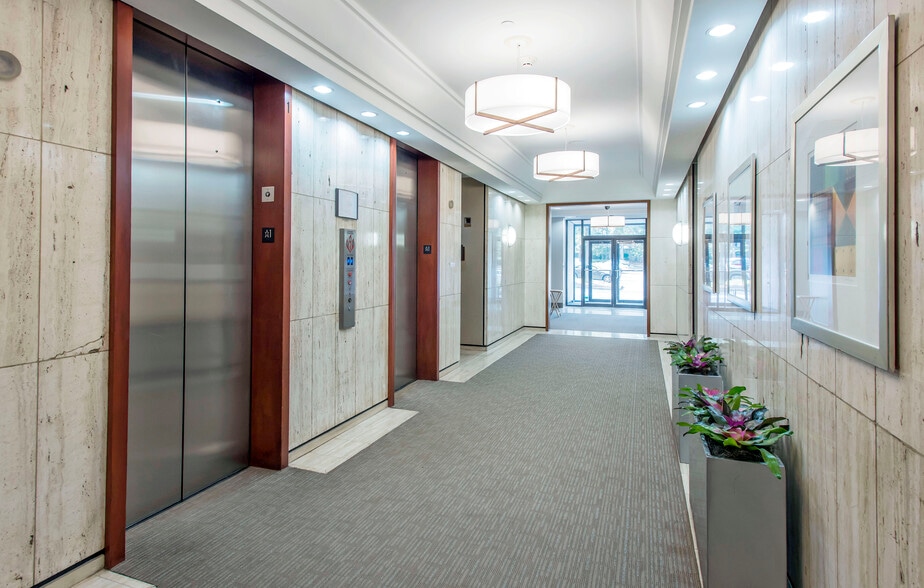 More Photos Of 41 Perimeter Ctr E, Atlanta Office For Lease