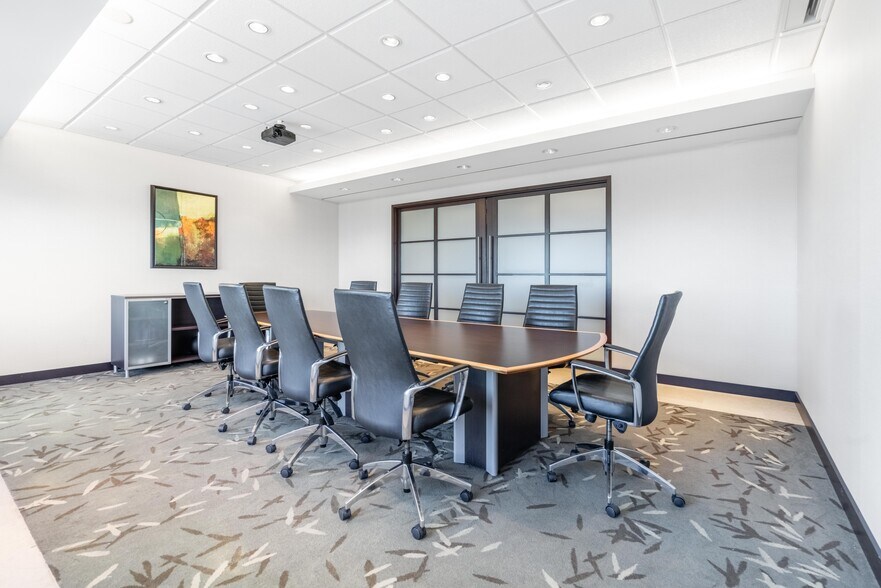 More Photos Of 1235 Bay St, Toronto Coworking Space