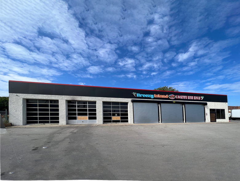 More Photos Of 1350 Main St, Buffalo General Retail For Sale