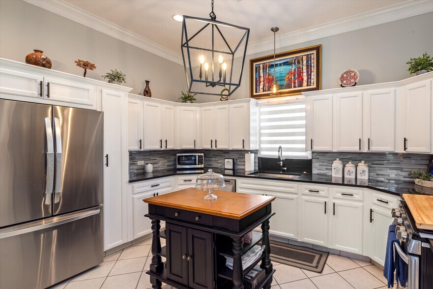 More Photos Of 3216 Ursuline St, Galveston Multifamily For Sale