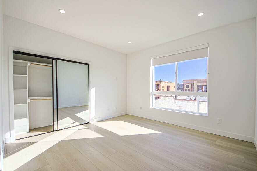 More Photos Of 2200 Thurman Ave, Los Angeles Multifamily For Sale