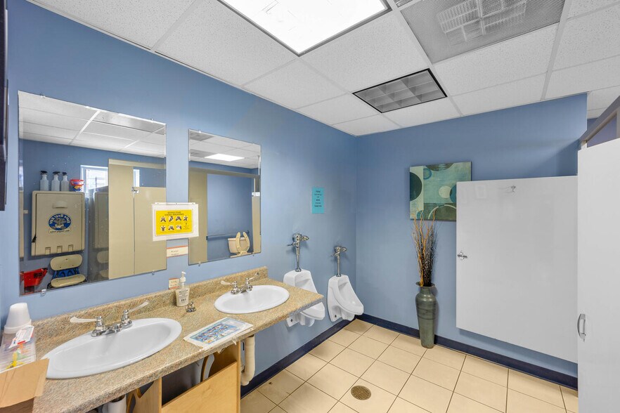 More Photos Of 441 Chaplin St SE, Washington Religious Facility For Sale