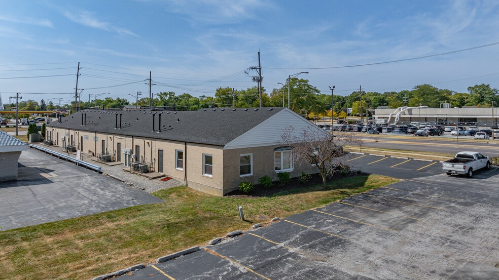 More Photos Of 17047-17061 S Harlem Ave, Tinley Park Medical For Lease