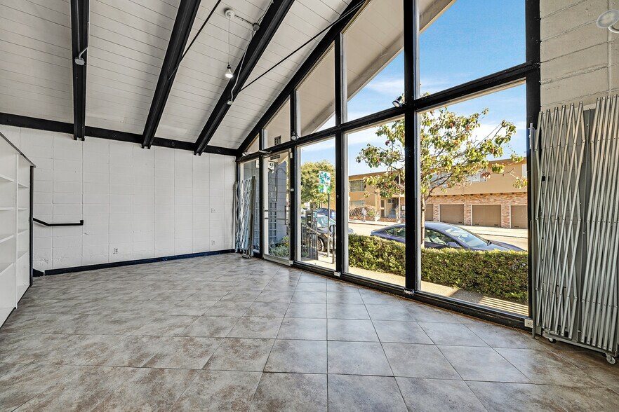 More Photos Of 4319 Piedmont Ave, Oakland Storefront Retail Office For Lease