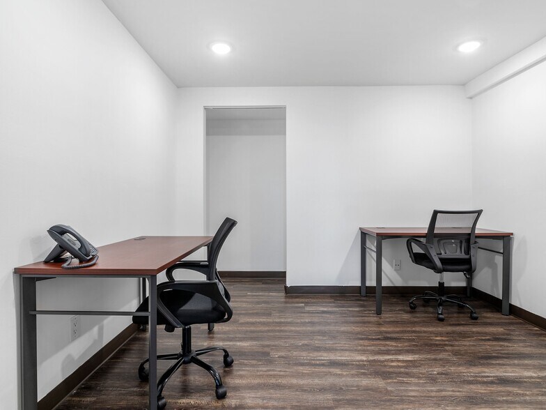 More Photos Of 108 N Depot Dr, Fort Pierce Office Residential For Lease