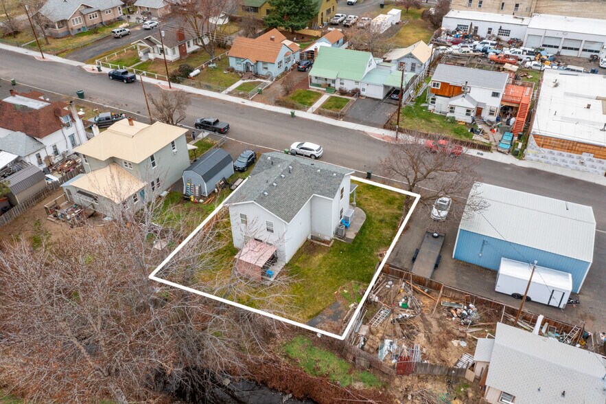 More Photos Of 140 S Chase St, Heppner Apartments For Sale