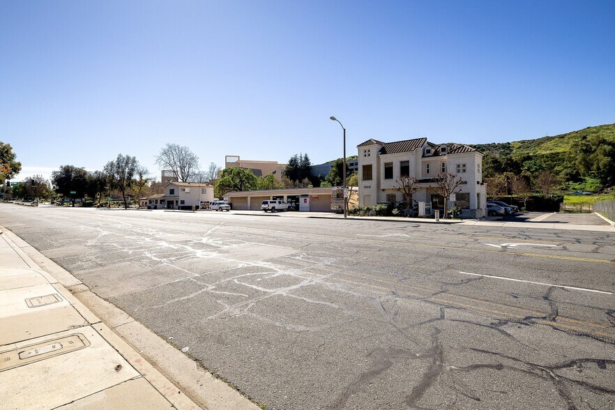 More Photos Of 1868 E Thousand Oaks Blvd, Thousand Oaks Medical For Sale