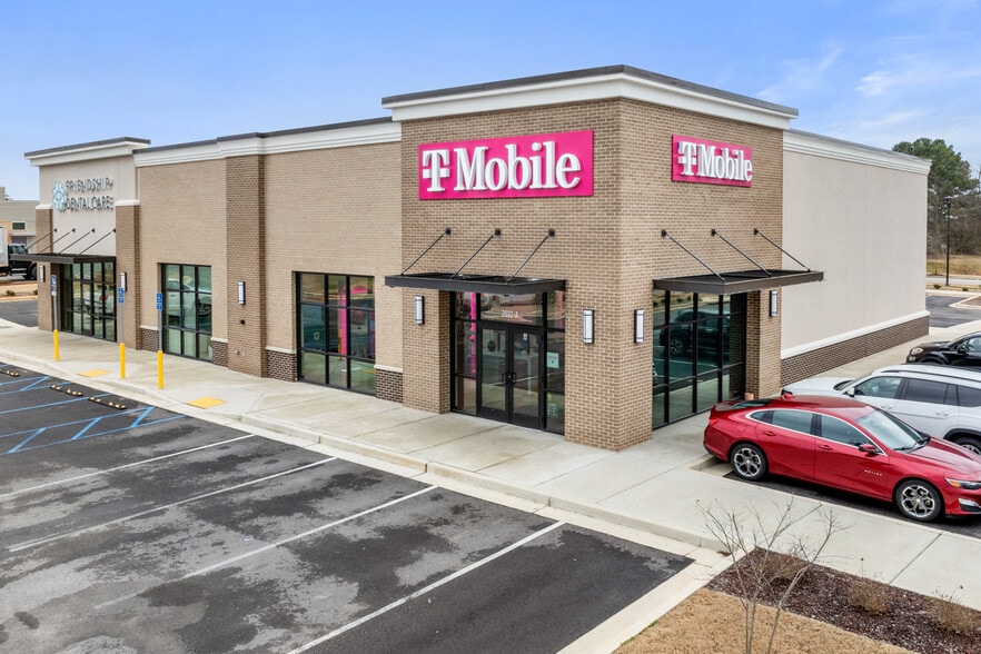 More Photos Of 2032 Winchester Rd NE, Huntsville Storefront For Sale