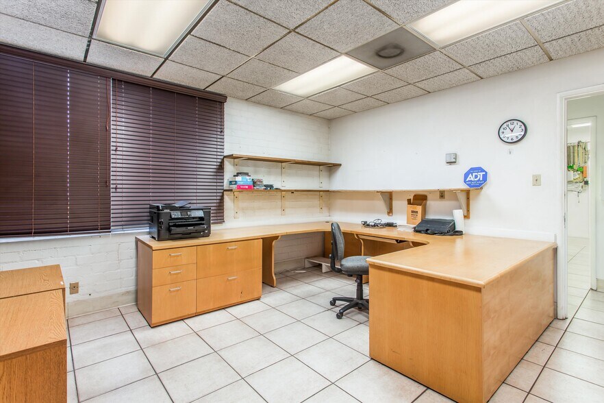 More Photos Of 358 N 6th St, Colton Warehouse For Sale