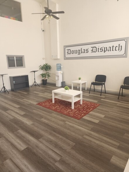 More Photos Of 530 E 11th St, Douglas Office For Lease