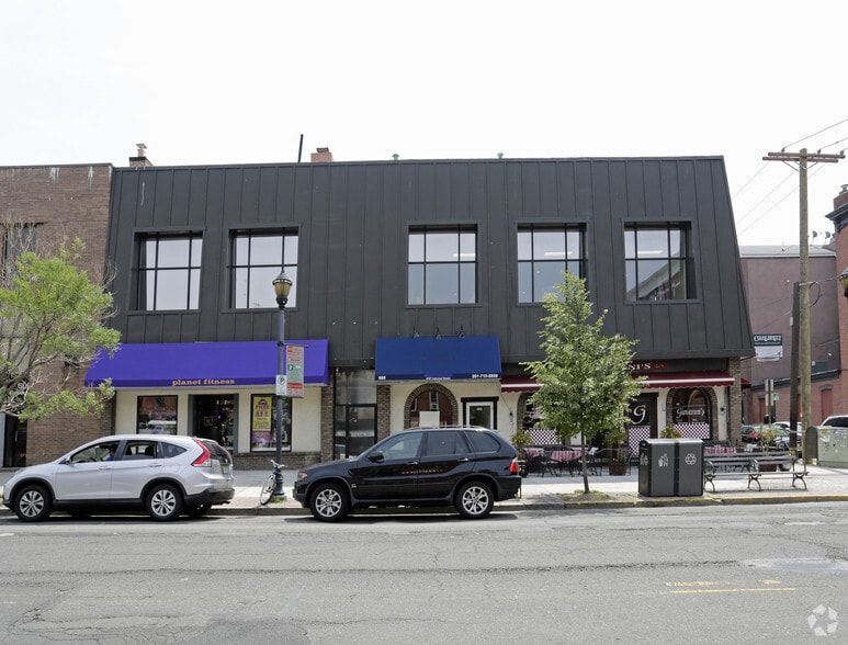More Photos Of 605 Washington St, Hoboken Storefront For Lease