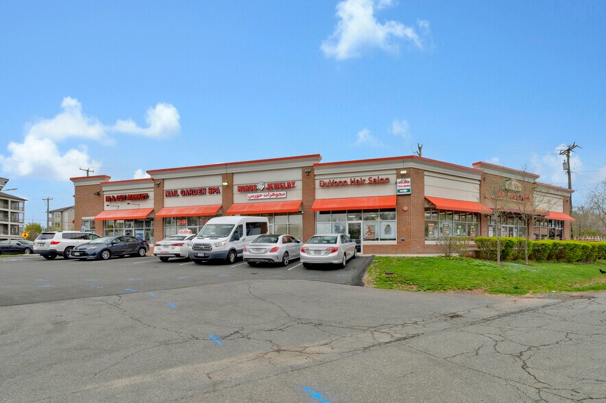 More Photos Of 21735 Shellhorn Rd, Ashburn Storefront For Sale